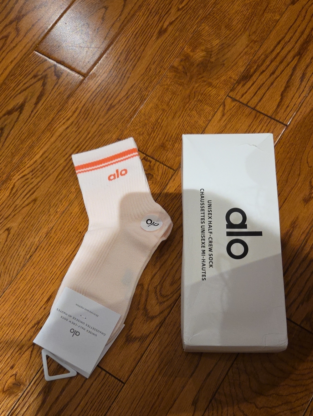ALO Yoga Light Peach Crew Socks with Orange Stripe